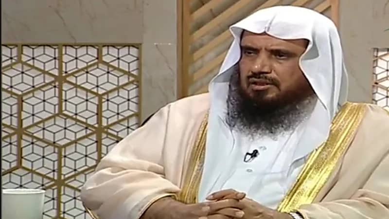 بالفيديو.. حكم استخدام المرأة المُحدة الاستحمام بالشامبو المعطر أو شرب القهوة المزعفرة