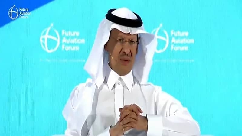 بالفيديو.. وزير الطاقة: نسبة الانبعاثات الكربونية لقطاع الطيران لا تتجاوز 2%