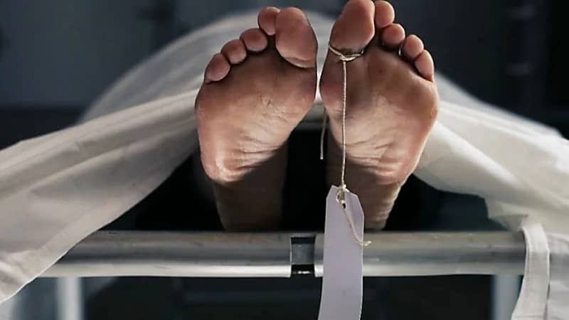 شاب يتجرد من الإنسانية ويقتل حبيبته الحامل بوحشية