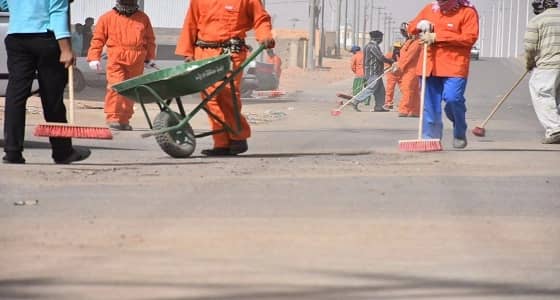 بالصور.. رئيس طريف يطلق حملة نظافة مكثفة للأحياء وفق خطة مجدولة 