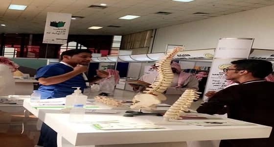 بالصور.. صحة القصيم تشارك في معرض المنطقة للكتاب