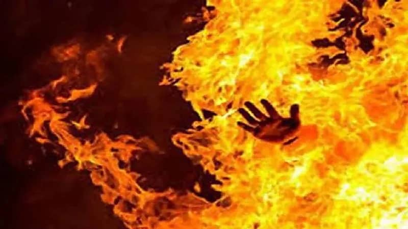 رجل يقتل ابنتيه حرقًا لزواج إحداهما دون رغبته