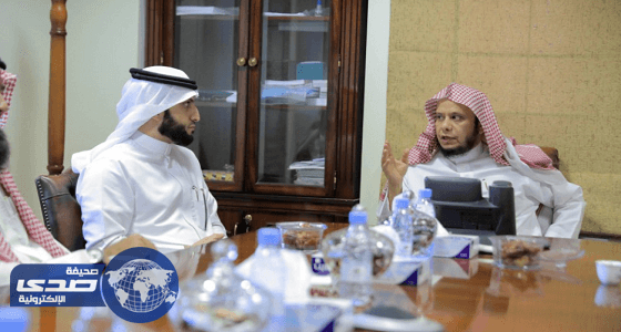 لجنة متخصصة بالعدل تبدأ في تعقيم مخزون وثائق قضائية منذ 85 عاما