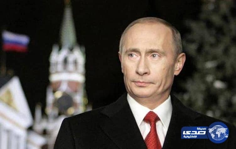 شاهد.. شمس الكويتية تثير الجدل بنظريتها حول "الأذن"