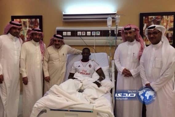 أسامة المولد يجري عملية جراحية لتنظيف الركبة