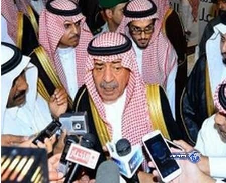 الأمير مقرن: البنوك مقلة جدًا في دعم الفقراء مقابل ما تستفيد منه من المواطن والدولة