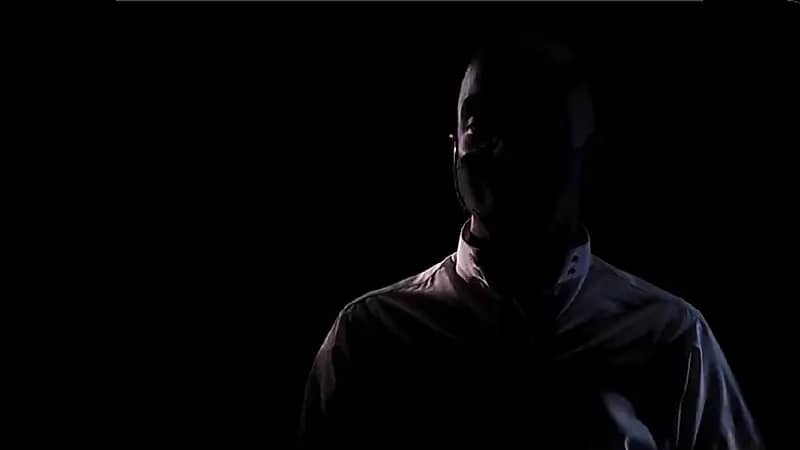 فيديو.. مواطن يروي تفاصيل دخوله في عالم السرقة