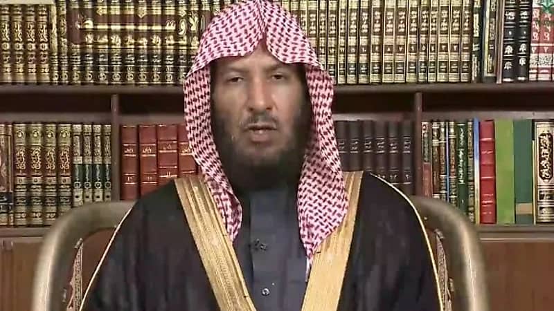 شاهد.. حكم لبس الجوارب في الطواف والسعي للرجل والمرأة 