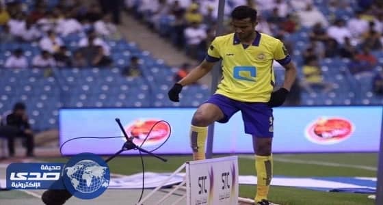 نايف هزازي يرفض التنازل عن مستحقاته للنصر