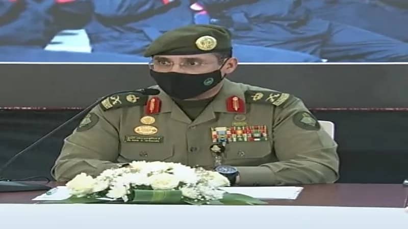 شاهد.. قائد قوات الجوازات: السجن 6 أشهر وغرامة 50 ألفاً بحق ناقلي الحجاج بدون تصريح