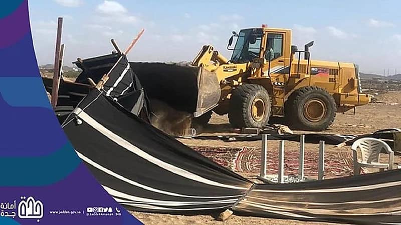 إزالة 24 مخيمًا عشوائيًا بجدة