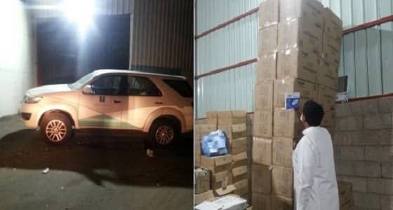 بالصور.. " التجارة " تضبط 17 ألف سلعة مقلدة بخميس مشيط