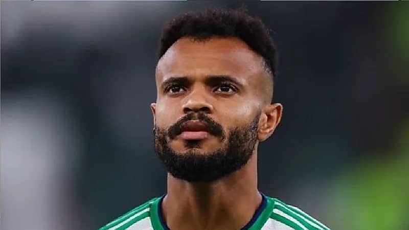 علي مجرشي يجدد عقده مع الأهلي لمدة 4 مواسم