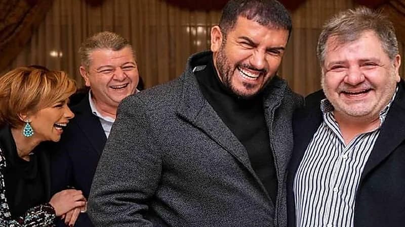 زوج أصالة وطليقها يلفتان الأنظار في مناسبة واحدة