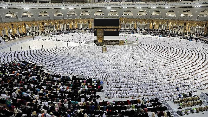 "الصحة" توجه 3 نصائح للمرأة الحامل قبل التوجه لأداء العمرة