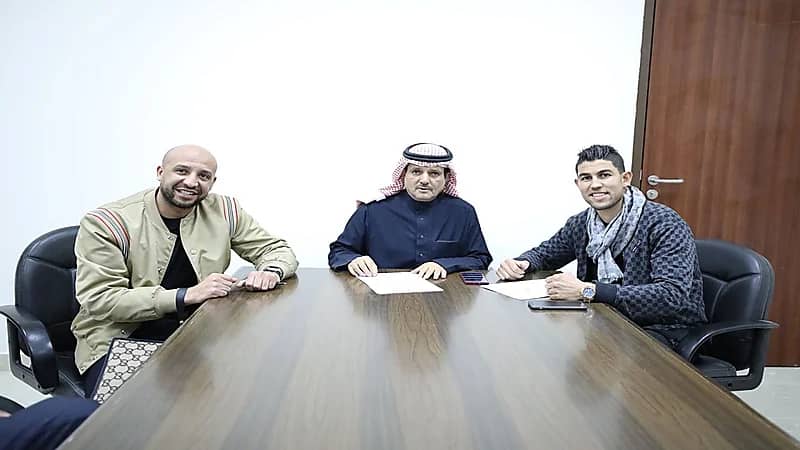 " أبها" يجدد عقد أمين عطوشي حتى ٢٠٢٤