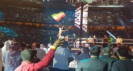 بالفيديو.. حدث مفاجئ يعكر أجواء الرويال رامبل