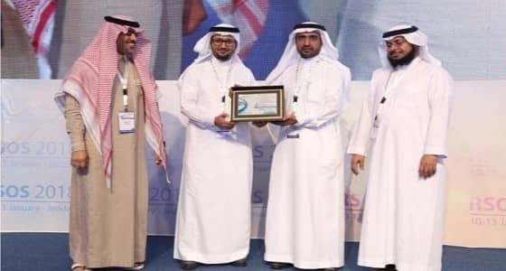 بالصور.. مؤتمر البحر الأحمر لطب العيون يوصي باستحداث العيادات الصحية المدرسية