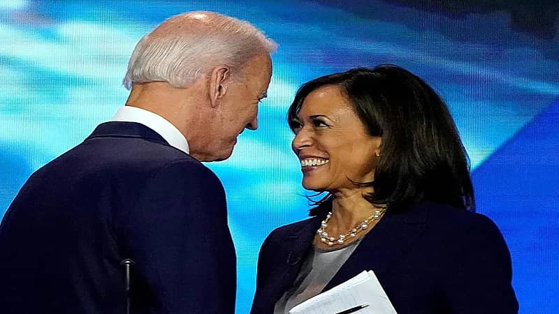 "السيدة الأولى"..زلة لسان جديدة لبايدن خلال حديثه عن  كامالا هاريس