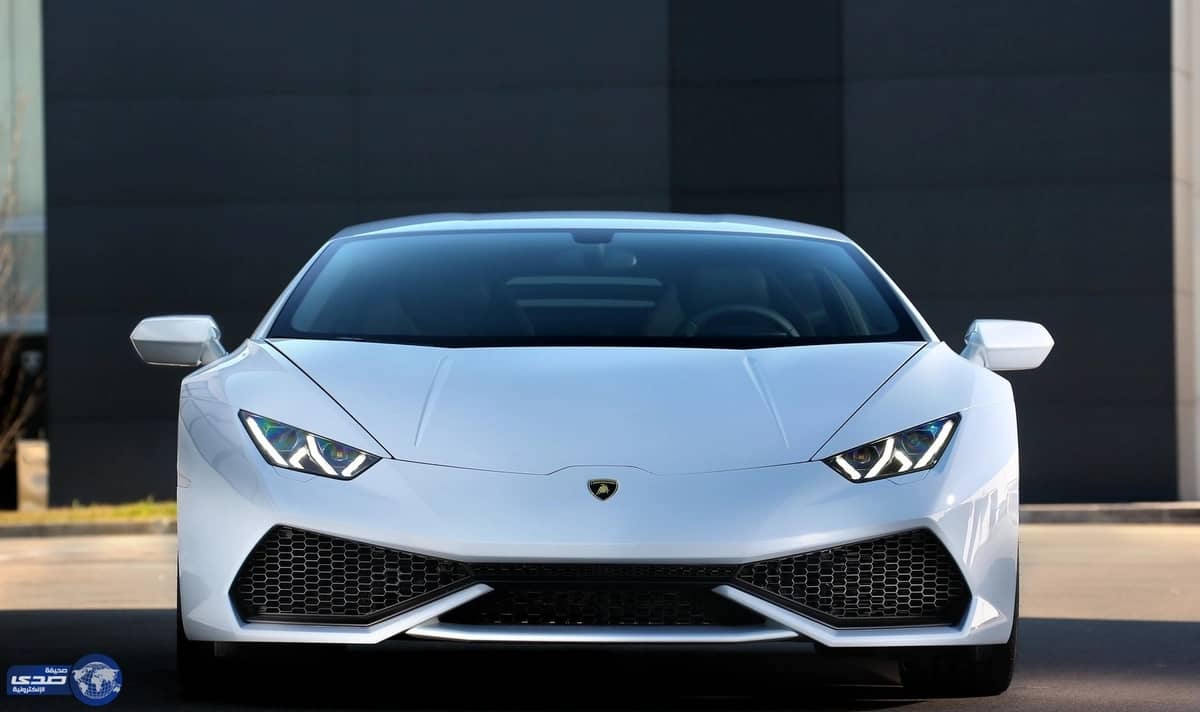 بالصور..لامبورجيني هوراكان تحصل على رخصة تاكسي في المملكة المتحدة