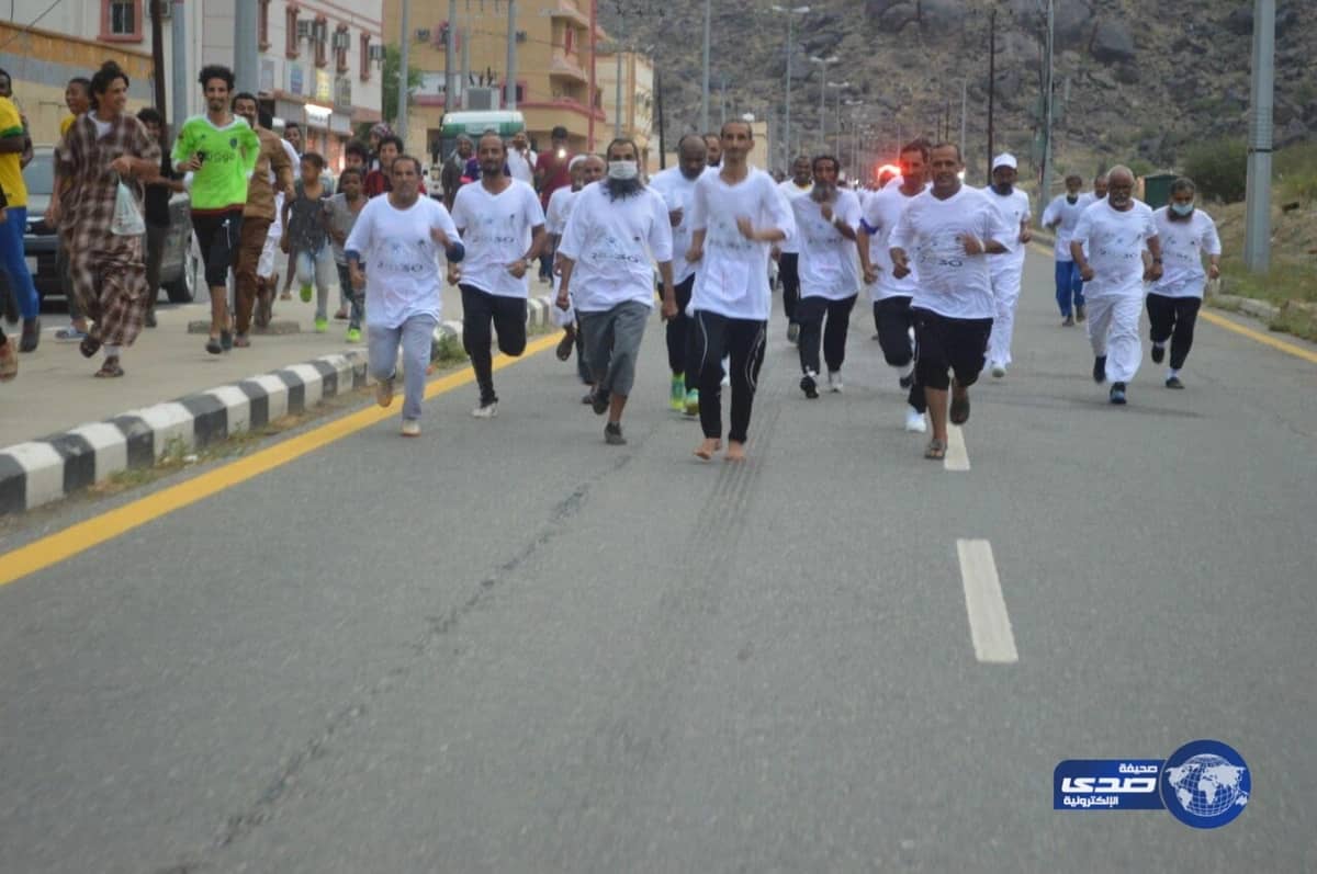 البيت الأبيض: نشر المدفعيات والمروحيات في سوريا للقضاء على داعش