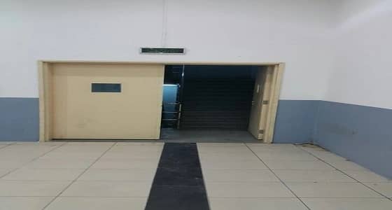 سجن خمسيني هتك عرض طفلة يمنية داخل سيارته بدبي