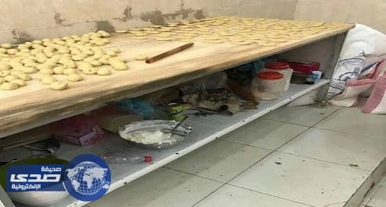 بالصور .. جولات مفاجئة تغلق أربع مخابز مخالفة بأملج