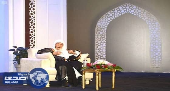 تدشين خيمة أبها بحضور ٤ آلاف زائر وزائرة