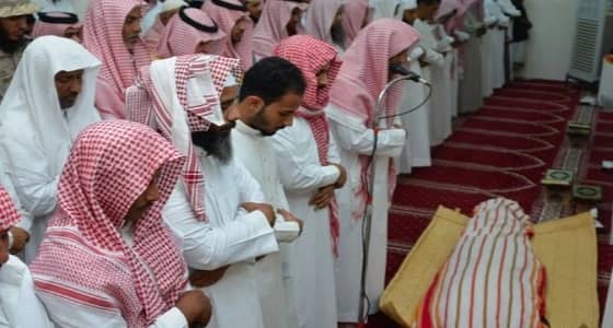 نائب أمير جازان يقدم تعازي القيادة لذوي الجندي طوهري