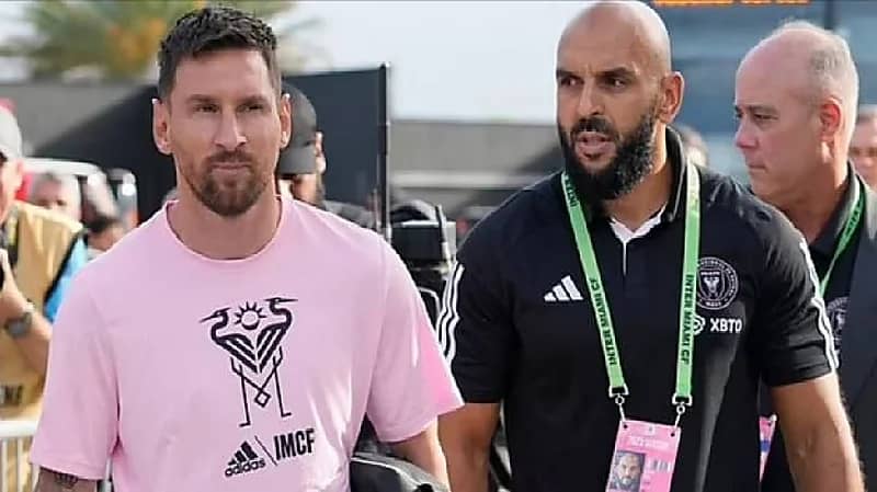 حارس ميسي يدفع لاعبي أطلس بعنف لحماية النجم الأرجنتيني.. فيديو