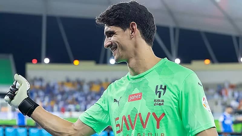 حارس الهلال بونو مرشحًا لجائزة أفضل حارس في العالم