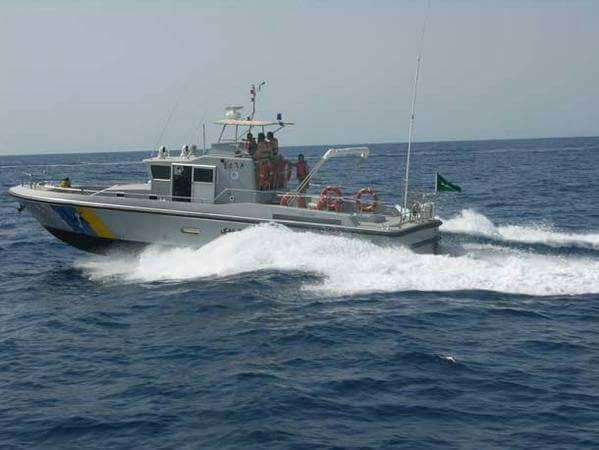 فرق الأنقاذ ترجح أن يكون معلم الشعيبة المفقود عالقا في الشعب المرجانية