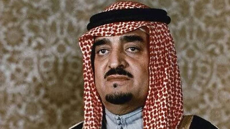 فيديو نادر للملك فهد: شكوى الطلاب أهم شيء