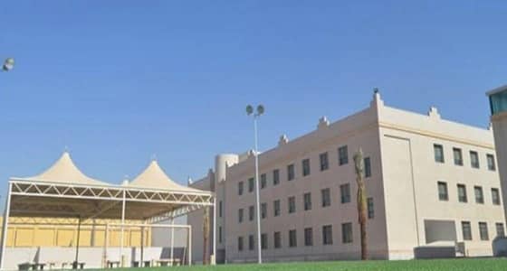 إخلاء طالبات مجمع مدرسي بجازان لنشوب حريق به