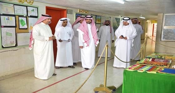 وكيل إمارة الشمالية يتفقد عددا من مدارس عرعر