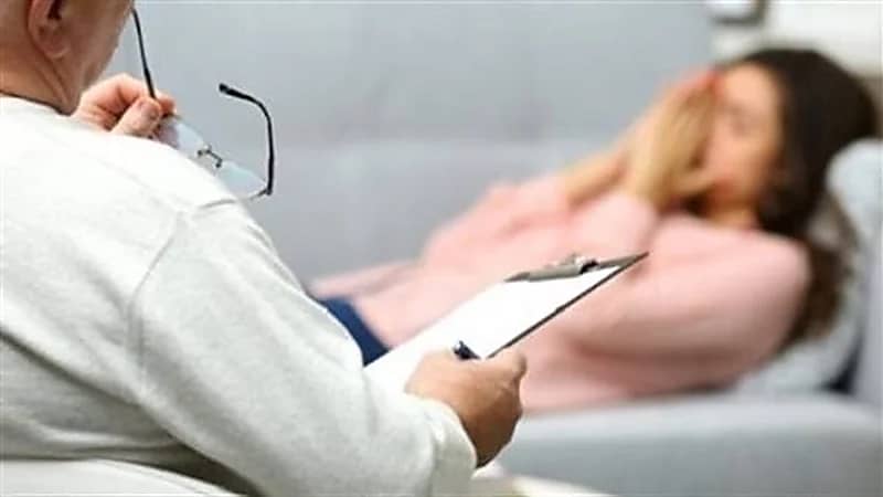 طبيب مصري يهدد النساء بفضحهن مقابل ممارسة الفاحشة