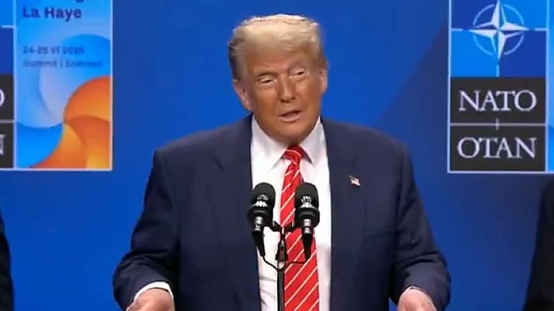 ترامب: حان الوقت لإعادة تسمية منصب وزير الدفاع إلى وزير الحرب..فيديو