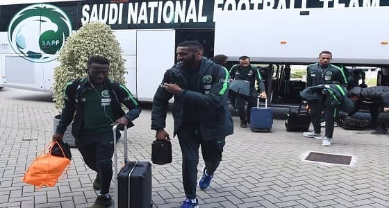 بالفيديو والصور.. بعثة المنتخب الوطني تغادر لمواجهة بلجيكا