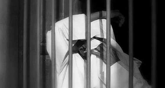 ماذا يستفيد الدائن من سجن المواطن وإيقاف خدماته؟!