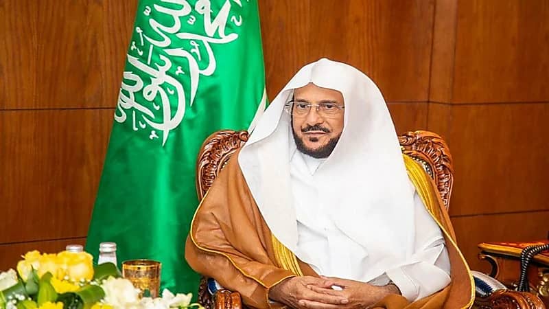 وزير الشؤون الإسلامية يصدر تعميما بشأن خطبة الجمعة القادمة 