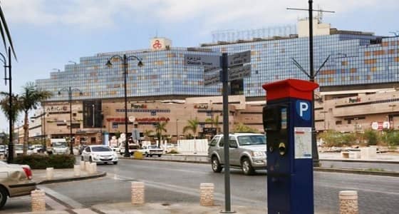 " أمانة جدة " تتيح المواقف الآلية للسيارات مجاناً الجمعة