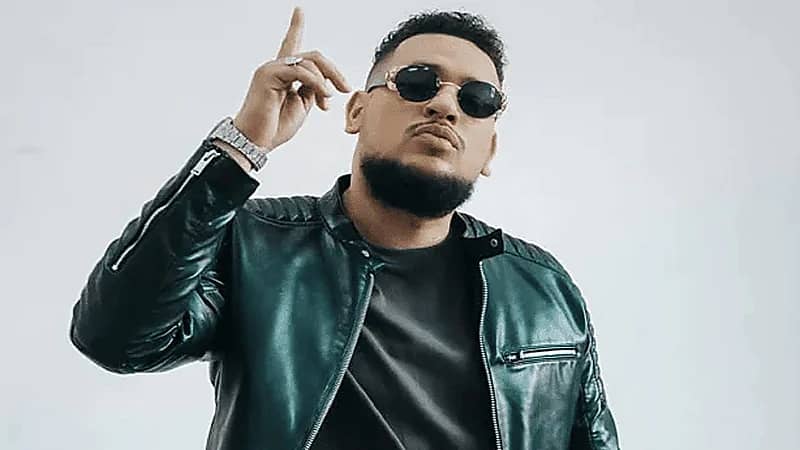 صورة..لحظة مقتل أشهر مغني راب رميا بالرصاص بجنوب أفريقيا