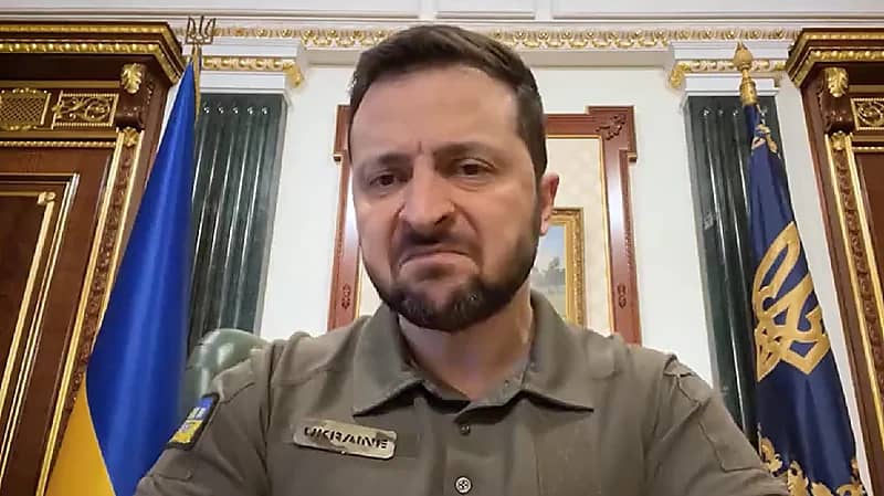 بالفيديو.. زيلنسكي يعلق على سقوط "صواريخ روسية" في بولندا