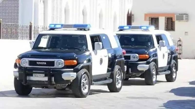 القبض على مواطنين اعتديا على عاملين في محطات وقود بحائل