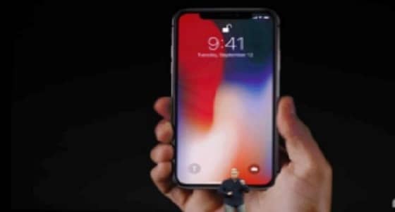 أبل تطلق تطبيق لإخفاء الشق من " آي فون إكس "