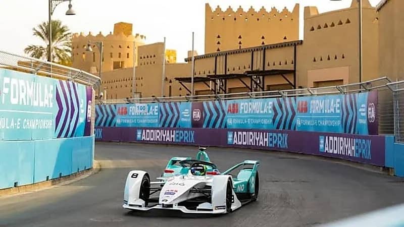 الرياضة تعلن بدء البيع لتذاكر الجولتين الأولى والثانية من سباق فورمولا إي الدرعية