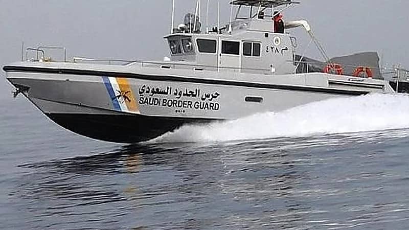 ضبط مواطنين مخالفين للائحة الأمن والسلامة لمزاولي الأنشطة البحرية