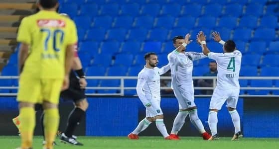 بالصور.. الأهلي يحافظ علي الصدارة بالتعادل مع التعاون بالدوري السعودي