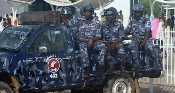 مقتل 3 مصلين بعد مهاجمة شخص لهم بسكين في مسجد بالسودان