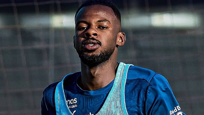 تمبكتي يغيب عن مران الهلال قبل مواجهة الوحدة